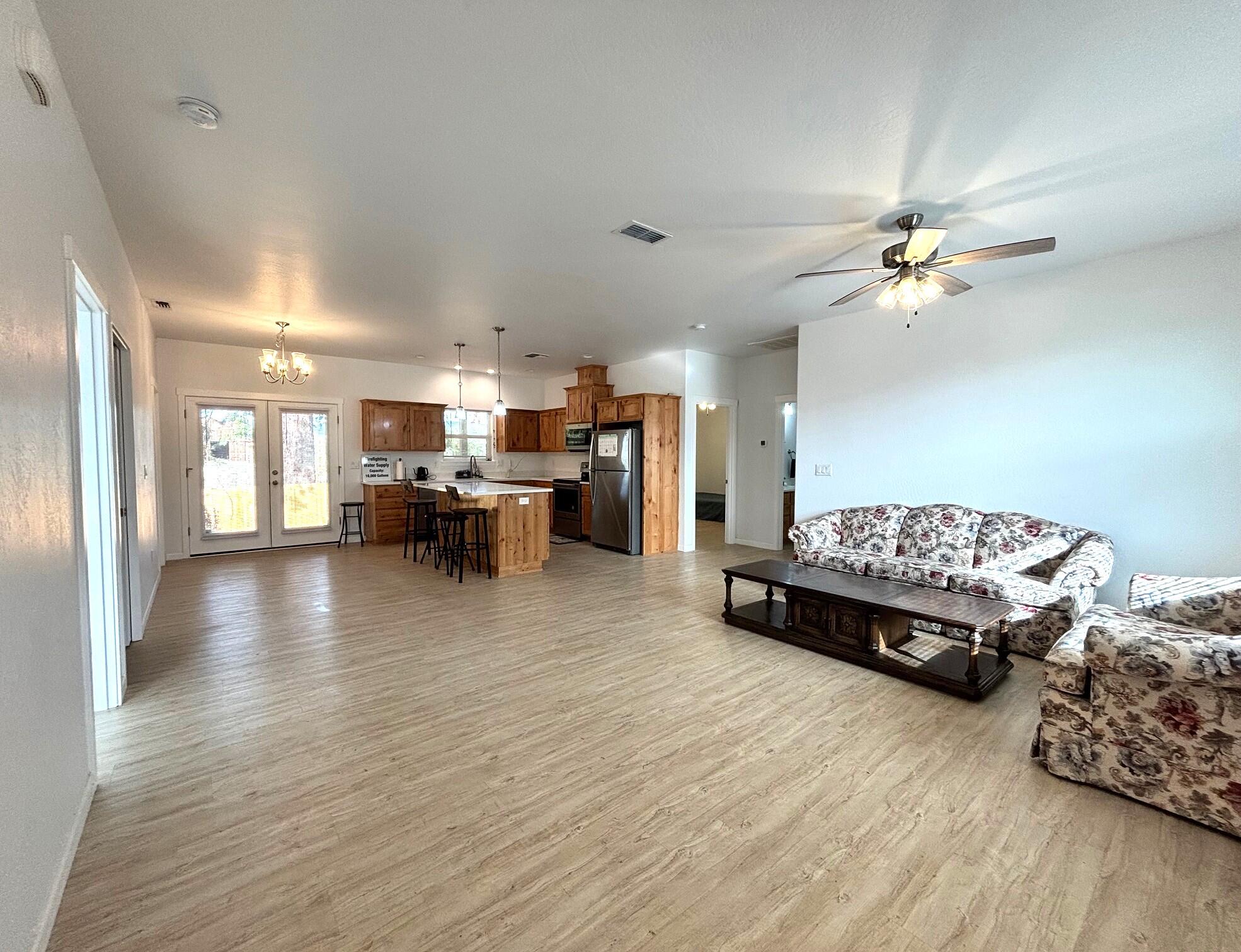4059 Fern Valley Road Medford, OR 97504 - Photo 3 of 33 Living-kitchen-Dinning