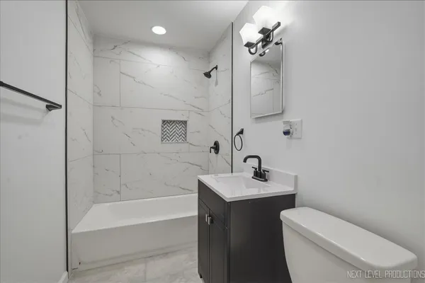 $350,000 | 140 South Westlawn Avenue, Aurora, IL 60506