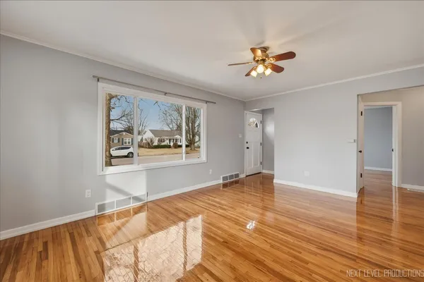 $350,000 | 140 South Westlawn Avenue, Aurora, IL 60506