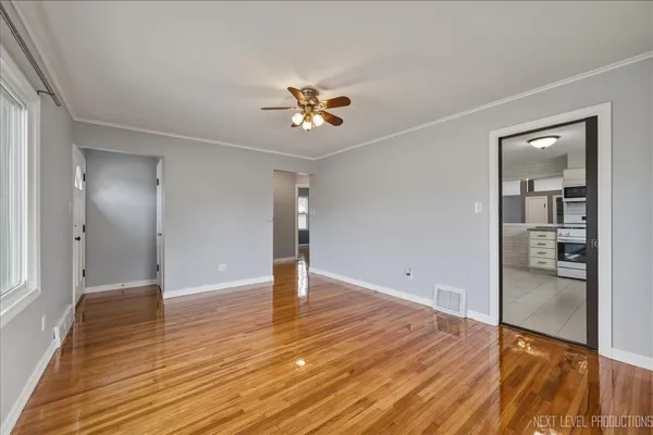 $350,000 | 140 South Westlawn Avenue, Aurora, IL 60506