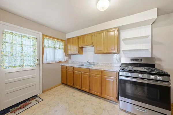 $64,900 | H455 Dogwood Street, Park Forest, IL 60466