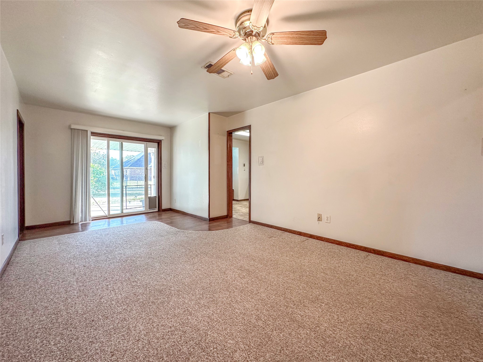 1016 Grove Street Angleton, TX 77515 - Photo 3 of 18