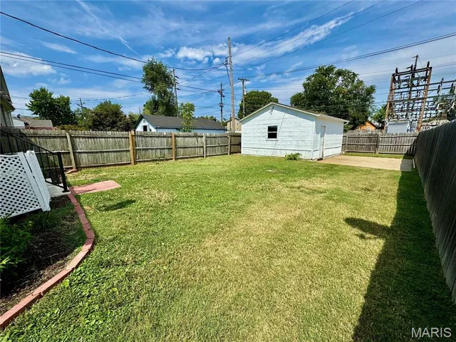 $1,200 | 2445 Jerden Avenue, Granite City, IL 62040