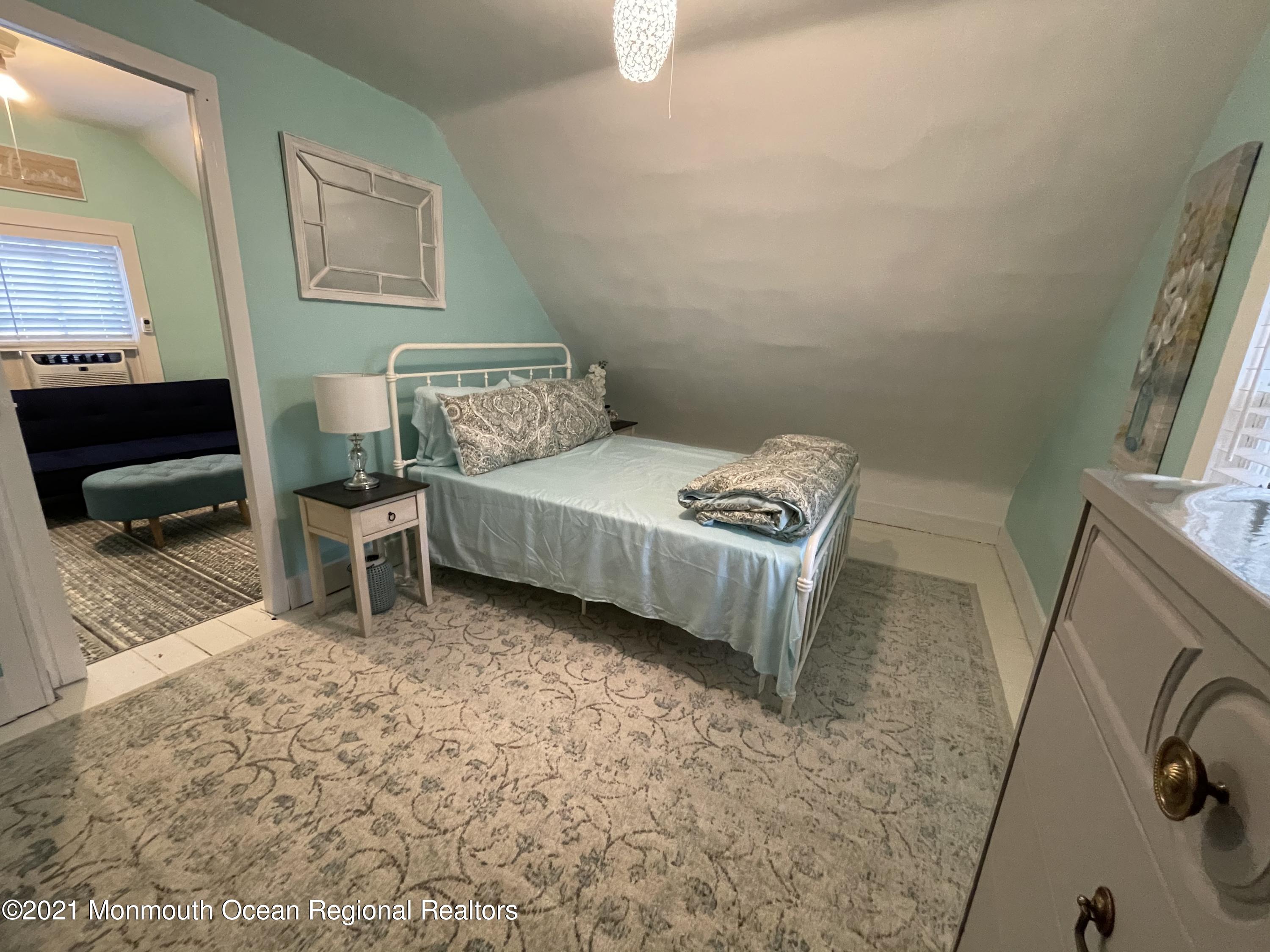 87 Embury Avenue, Unit WINTER RENTAL Ocean Grove, NJ 07756 - Photo 22 of 44 3rd floor BR w/Full Bed