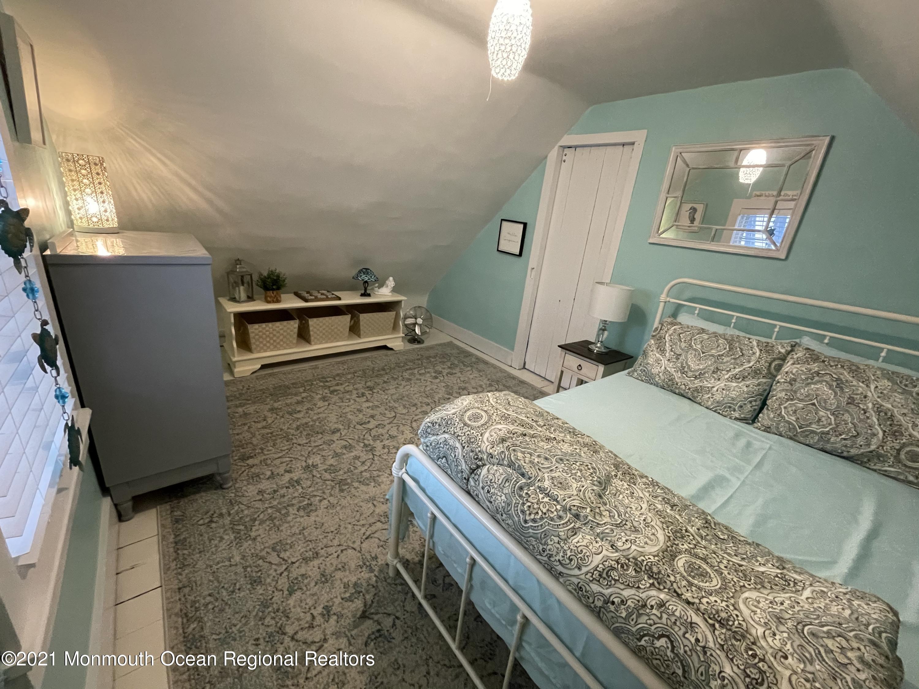 87 Embury Avenue, Unit WINTER RENTAL Ocean Grove, NJ 07756 - Photo 23 of 44 3rd Fl w/Full Bed