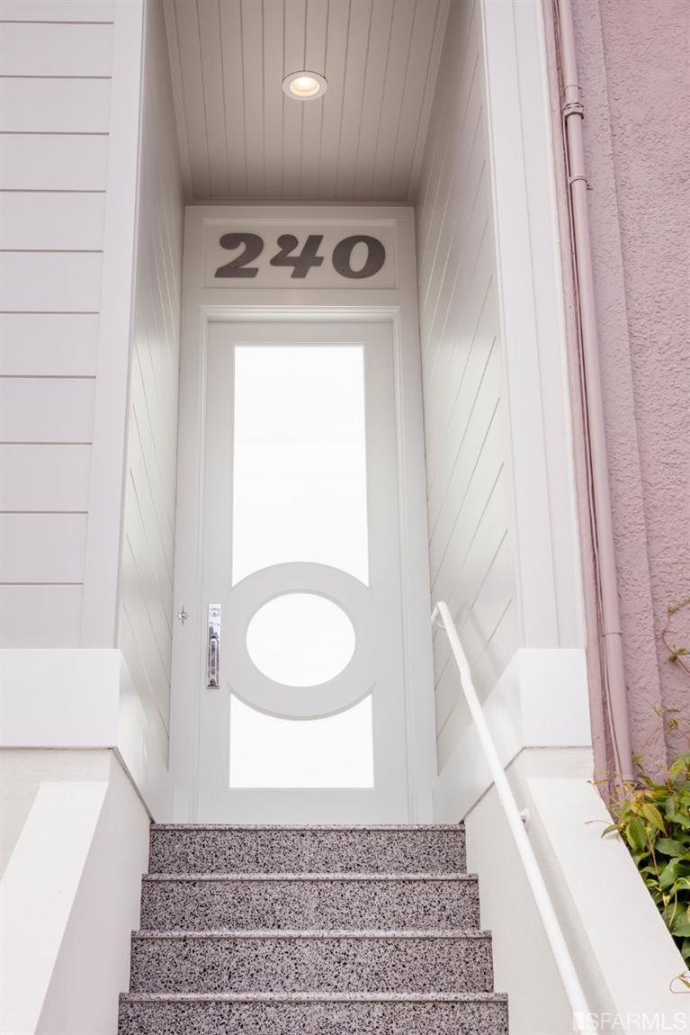 240 Caselli Avenue San Francisco, CA 94114 - Photo 2 of 27