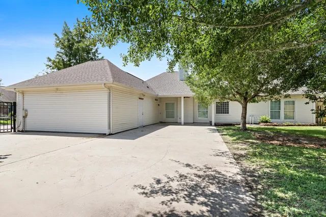$375,000 | 8010 Village Drive, Beaumont, TX 77713