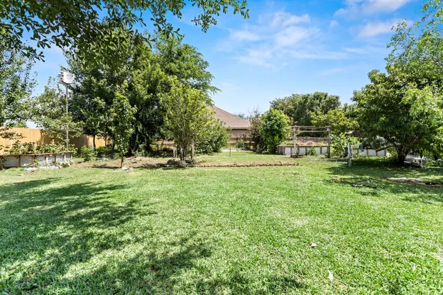 $375,000 | 8010 Village Drive, Beaumont, TX 77713