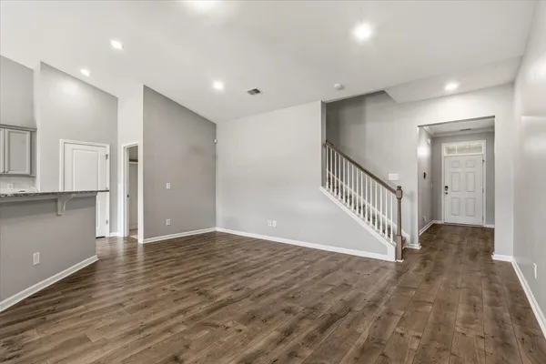 $2,650 | 700 Redbud Lane, Summerville, SC 29486
