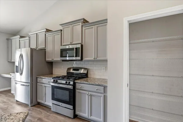 $2,650 | 700 Redbud Lane, Summerville, SC 29486
