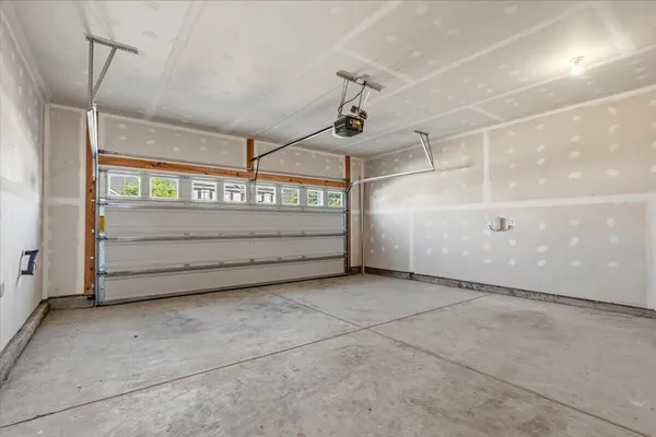 $2,650 | 700 Redbud Lane, Summerville, SC 29486