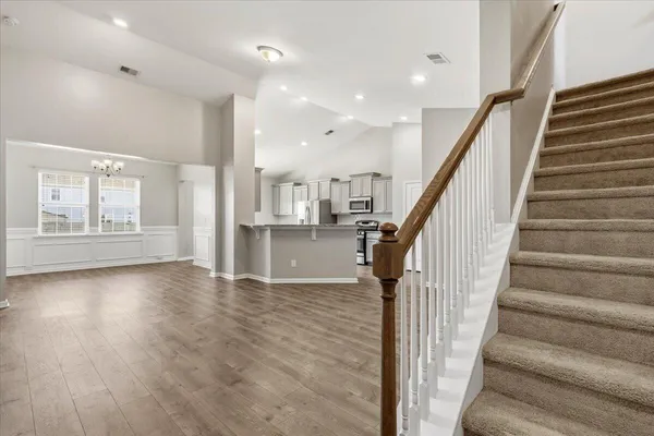 $2,650 | 700 Redbud Lane, Summerville, SC 29486