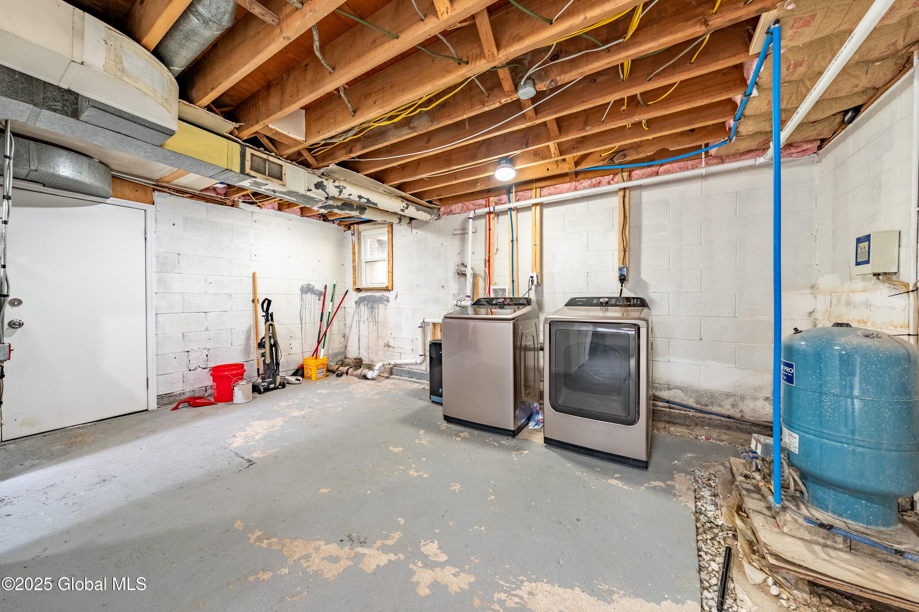 689 Gordon Road Schenectady, NY 12306 - Photo 17 of 20 DSC07108-HDR