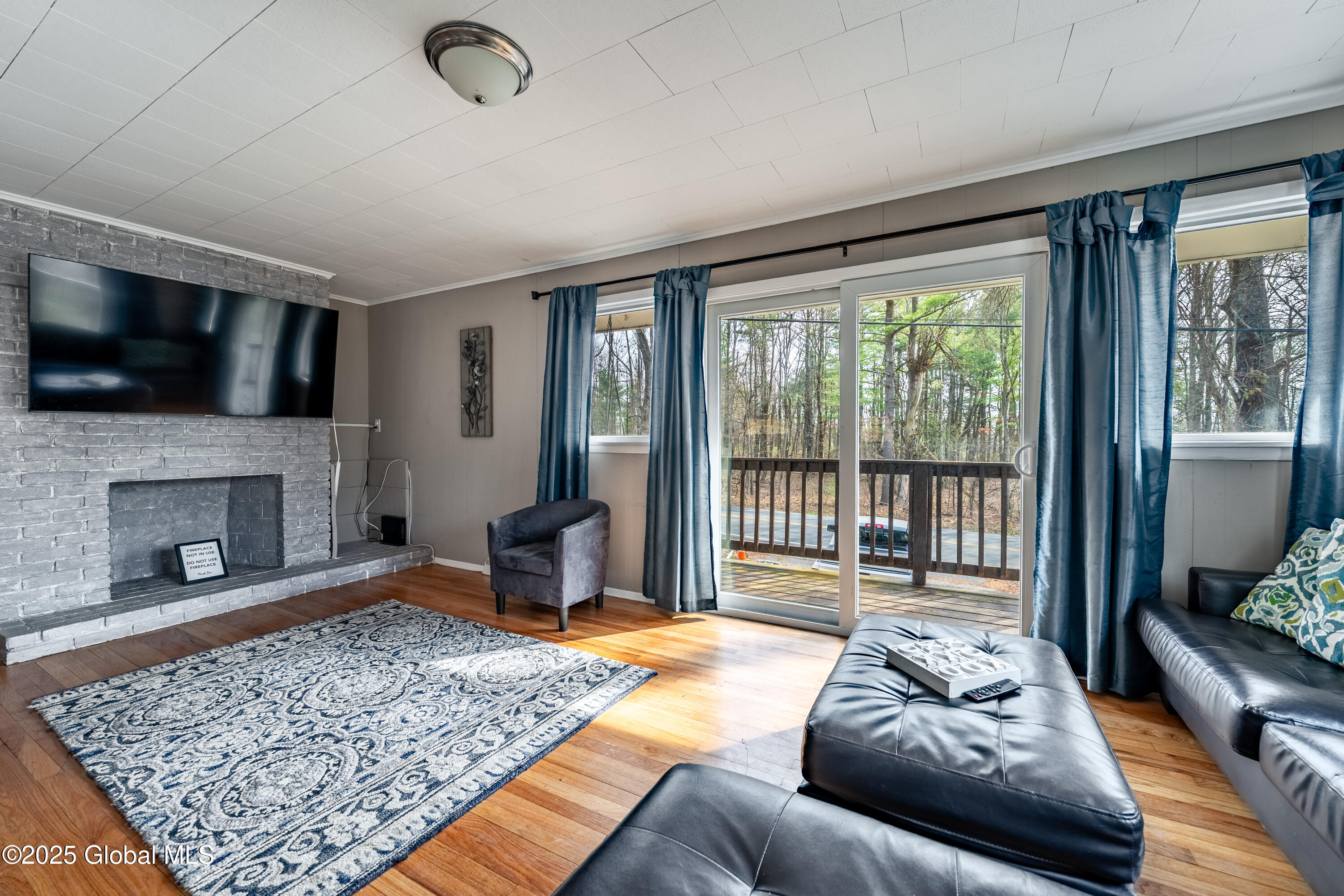 689 Gordon Road Schenectady, NY 12306 - Photo 8 of 20 DSC07053-HDR