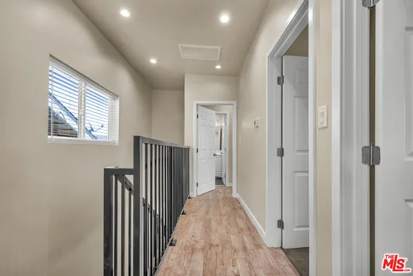 $2,995 | 2816 West Jefferson Boulevard, Los Angeles, CA 90018