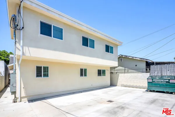 $2,995 | 2816 West Jefferson Boulevard, Los Angeles, CA 90018