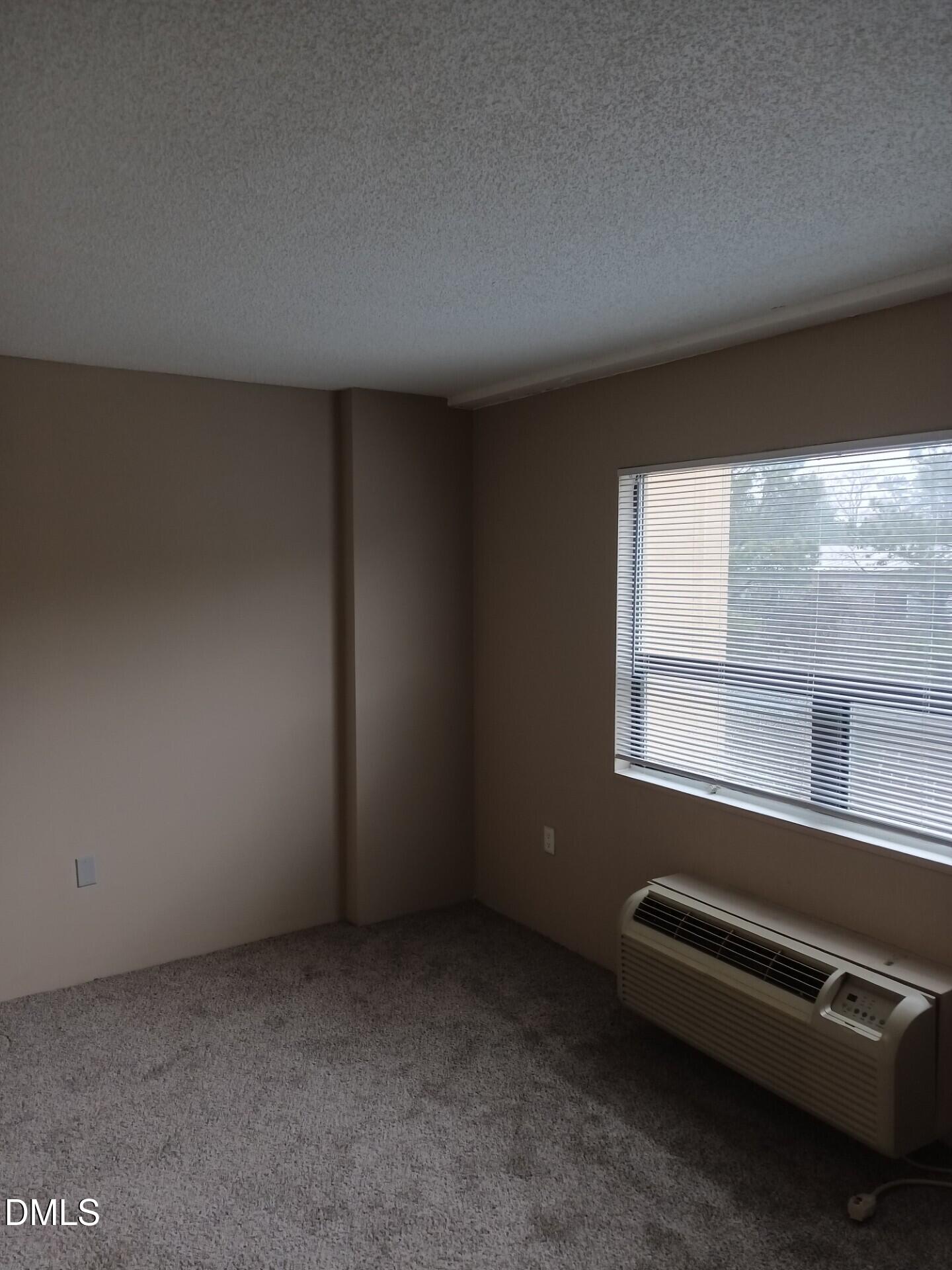 4700 Westgrove Street, Unit 516 Raleigh, NC 27606 - Photo 5 of 7 516 Livingroom 2