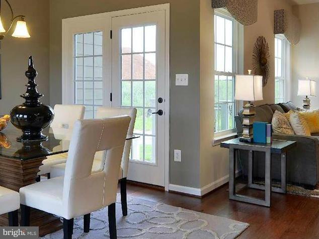 2432 Baileys Pond Road Accokeek, MD 20607 - Photo 4 of 19 Dining Room