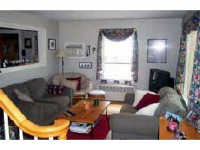 138 Oneida Street Manchester, NH 03102 - Photo 3 of 5 Gallery Image 3