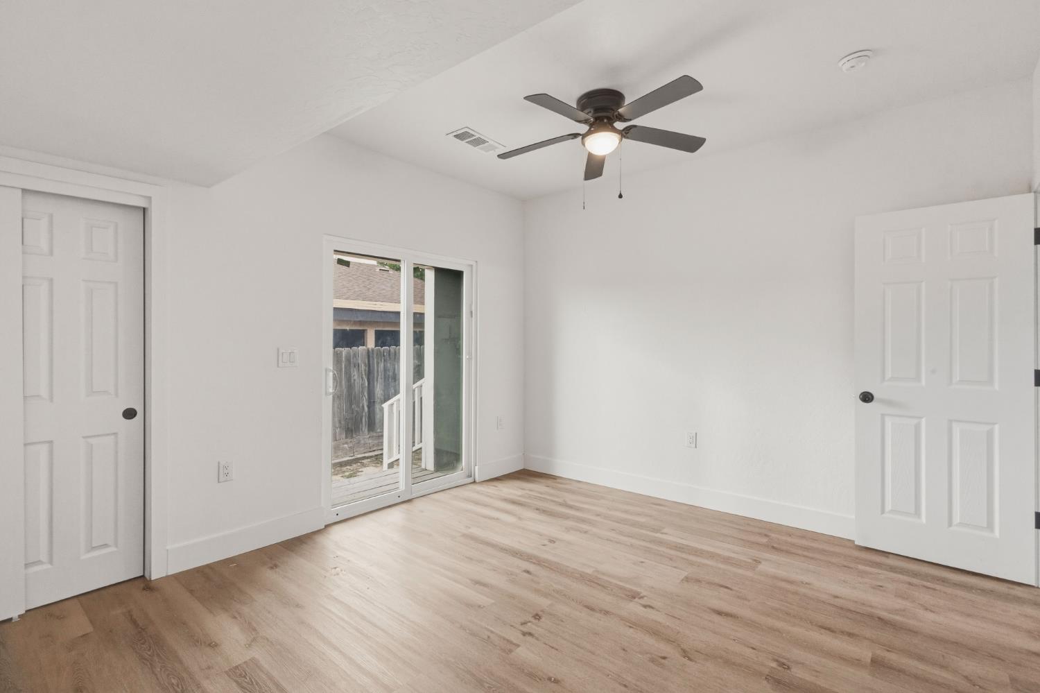 1127 J Street Reedley, CA 93654 - Photo 16 of 25