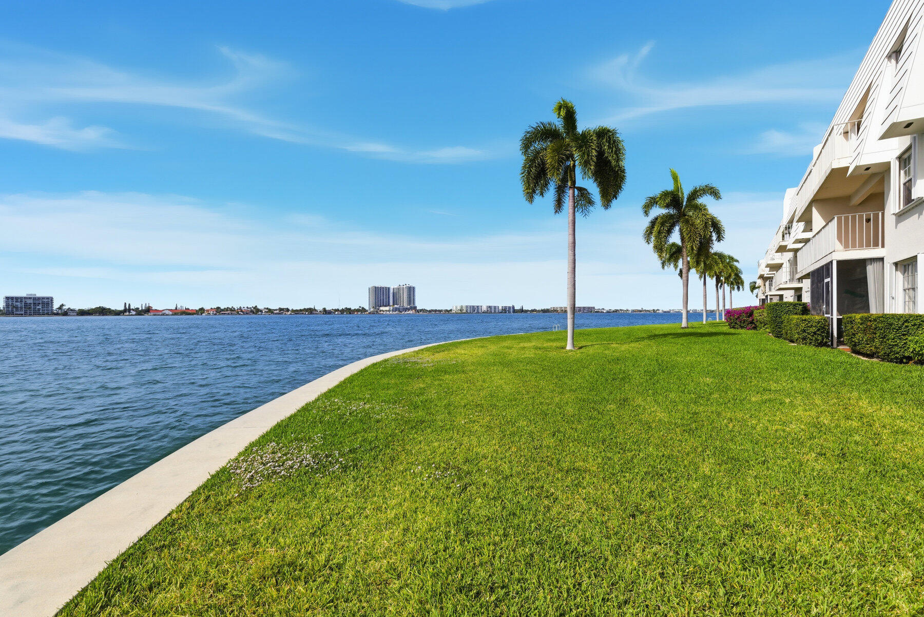 1050 Sugar Sands Boulevard, Unit 174 Singer Island, FL 33404 - Photo 30 of 34 032_00032_157