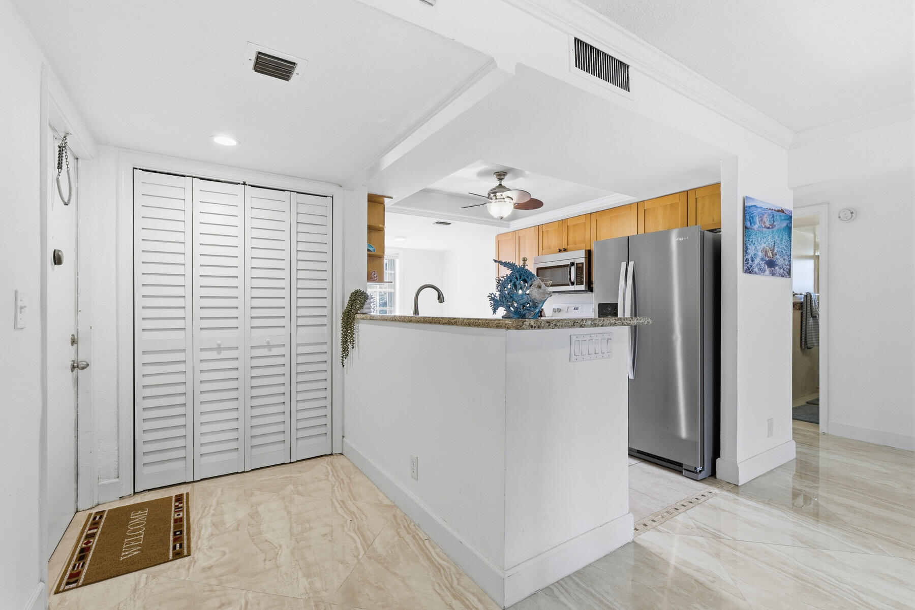 1050 Sugar Sands Boulevard, Unit 174 Singer Island, FL 33404 - Photo 4 of 34 004_00004_673