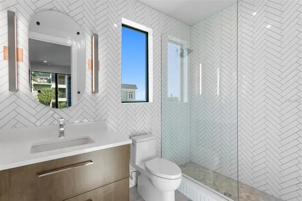 a view of a entryway of the house