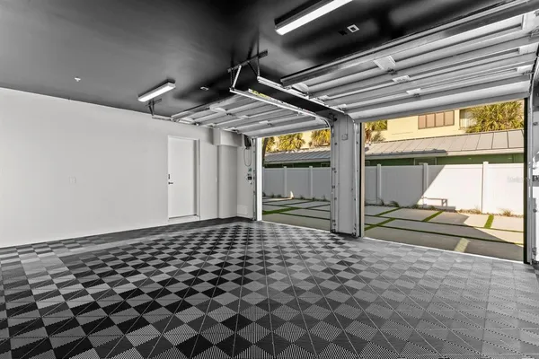 $9,950,000 | 70 Gulf Boulevard, Indian Rocks Beach, FL 33785