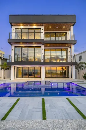 $9,950,000 | 70 Gulf Boulevard, Indian Rocks Beach, FL 33785