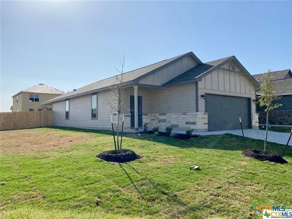 $1,800 | 2445 Ayers Drive, Seguin, TX 78155