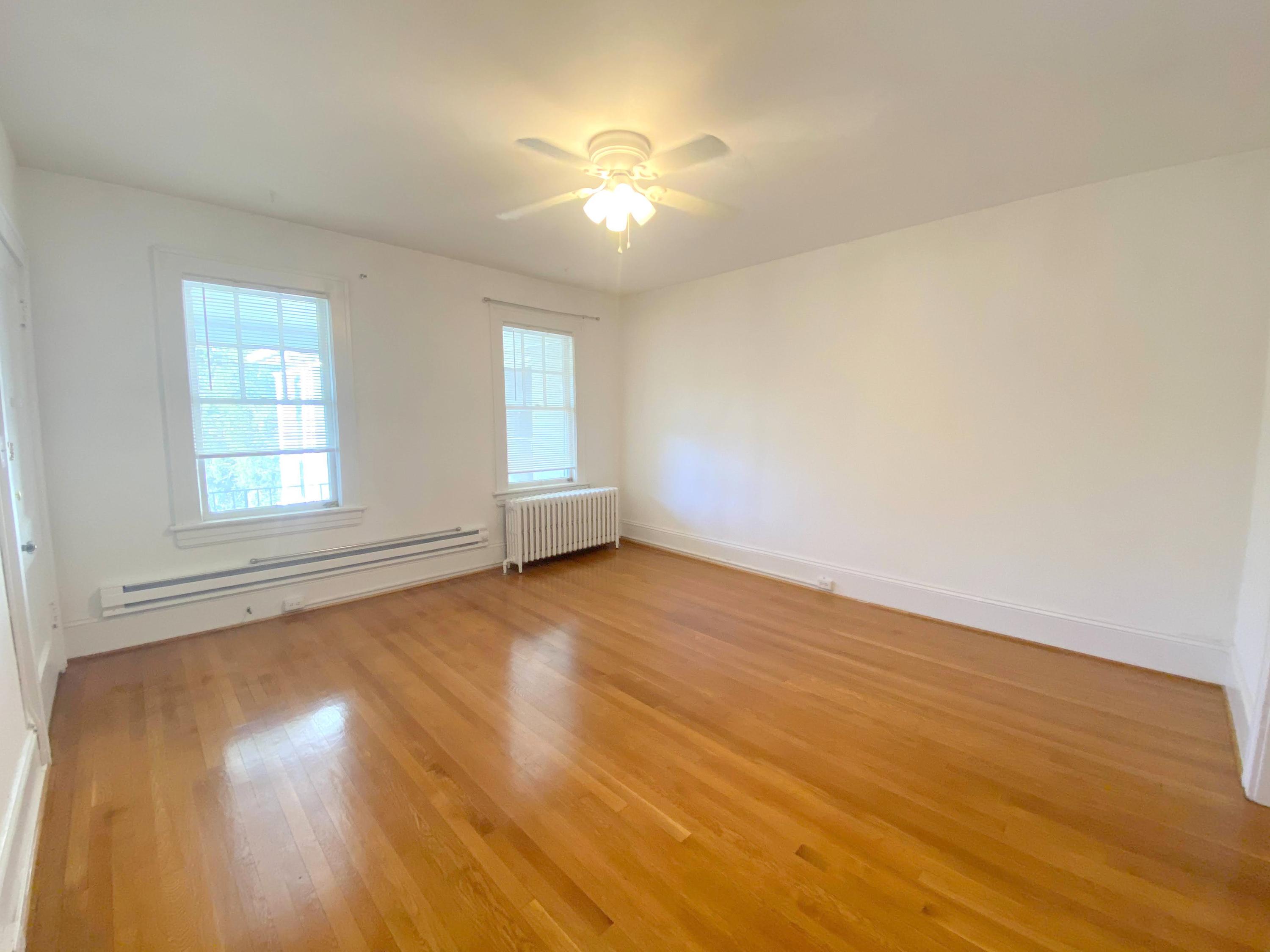 2504 Longview Avenue Southwest, Unit 6 Roanoke, VA 24014 - Photo 11 of 27 IMG_8284