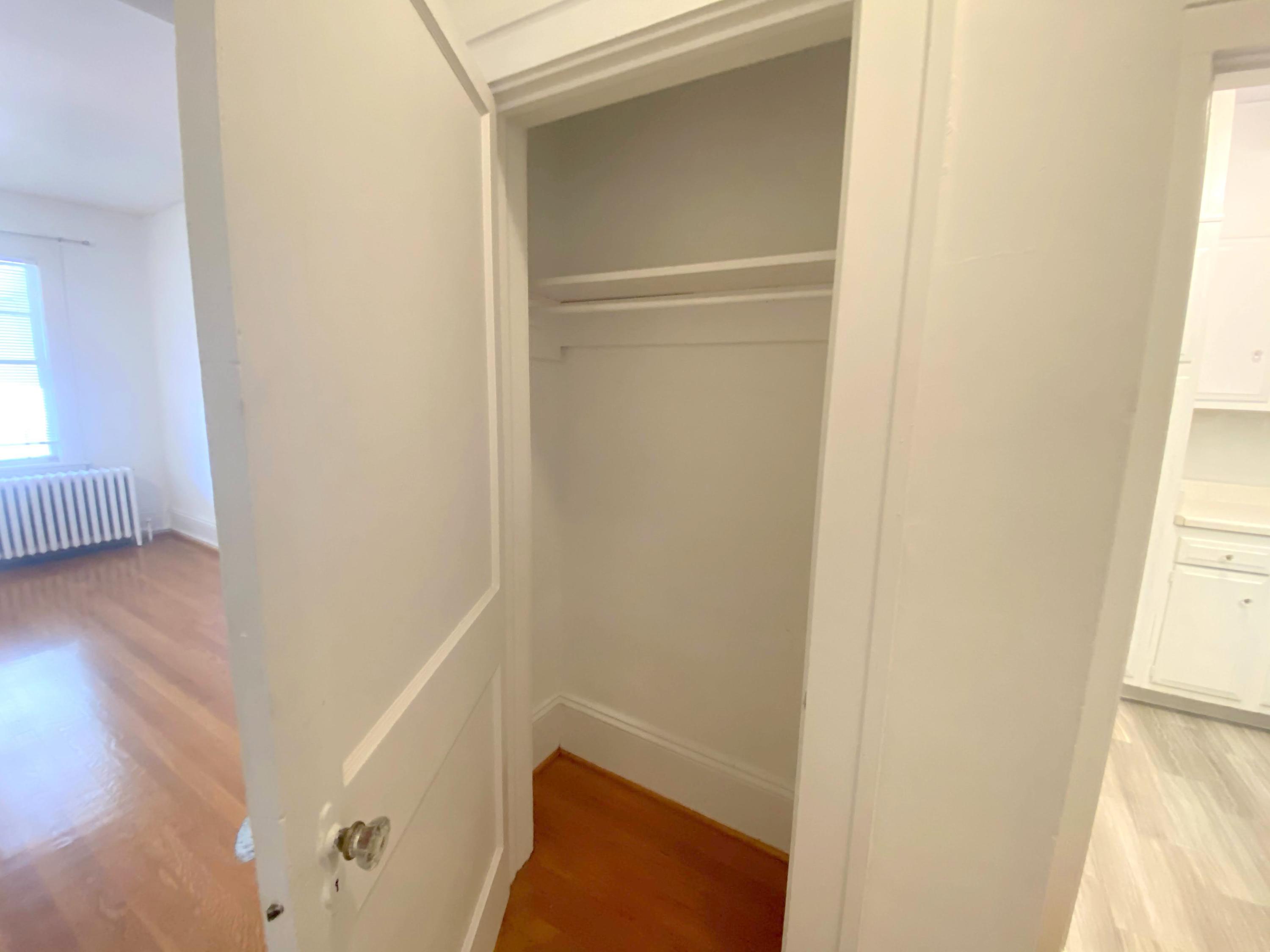 2504 Longview Avenue Southwest, Unit 6 Roanoke, VA 24014 - Photo 13 of 27 IMG_8286