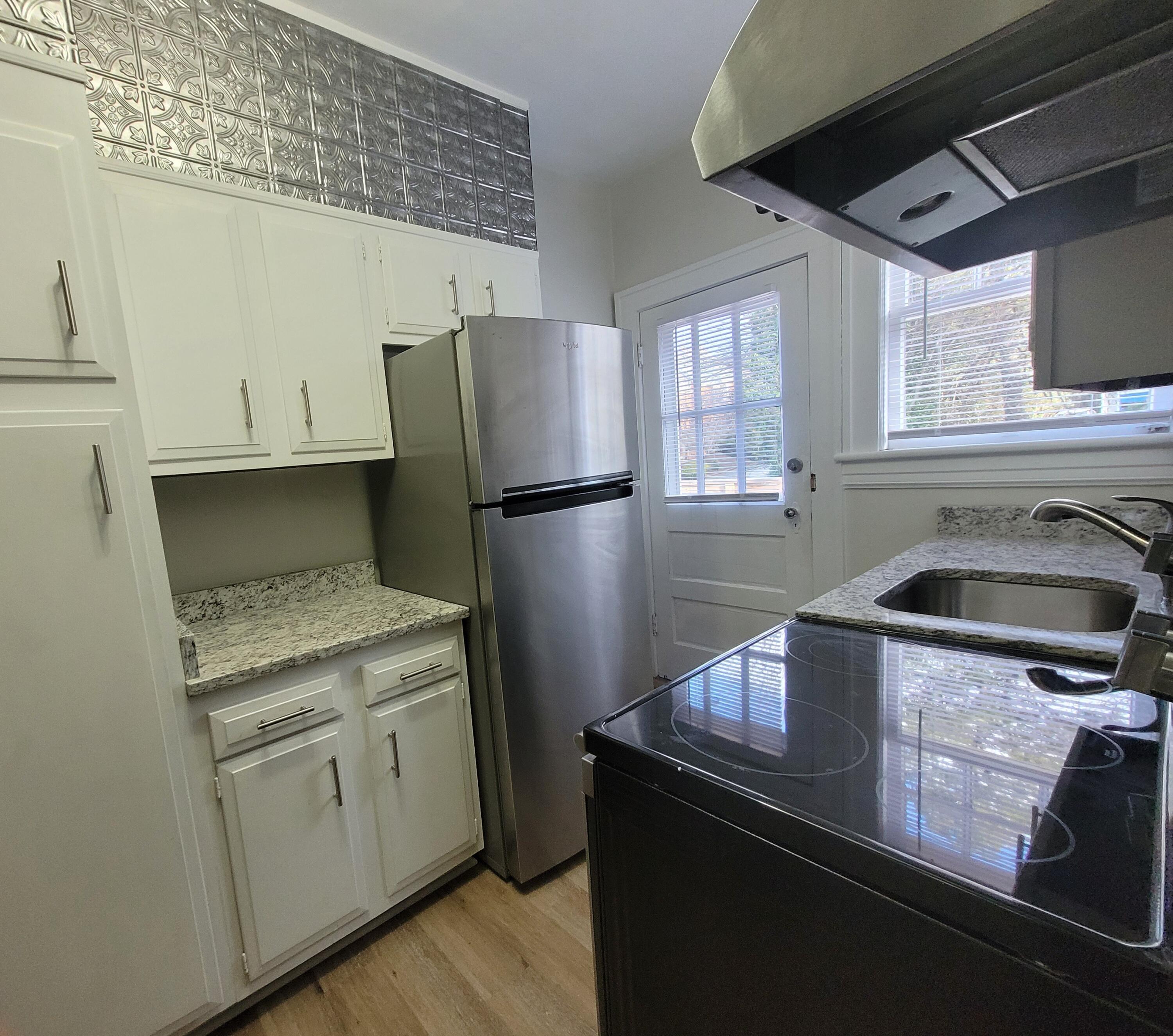 2504 Longview Avenue Southwest, Unit 6 Roanoke, VA 24014 - Photo 21 of 27 20260122_151044