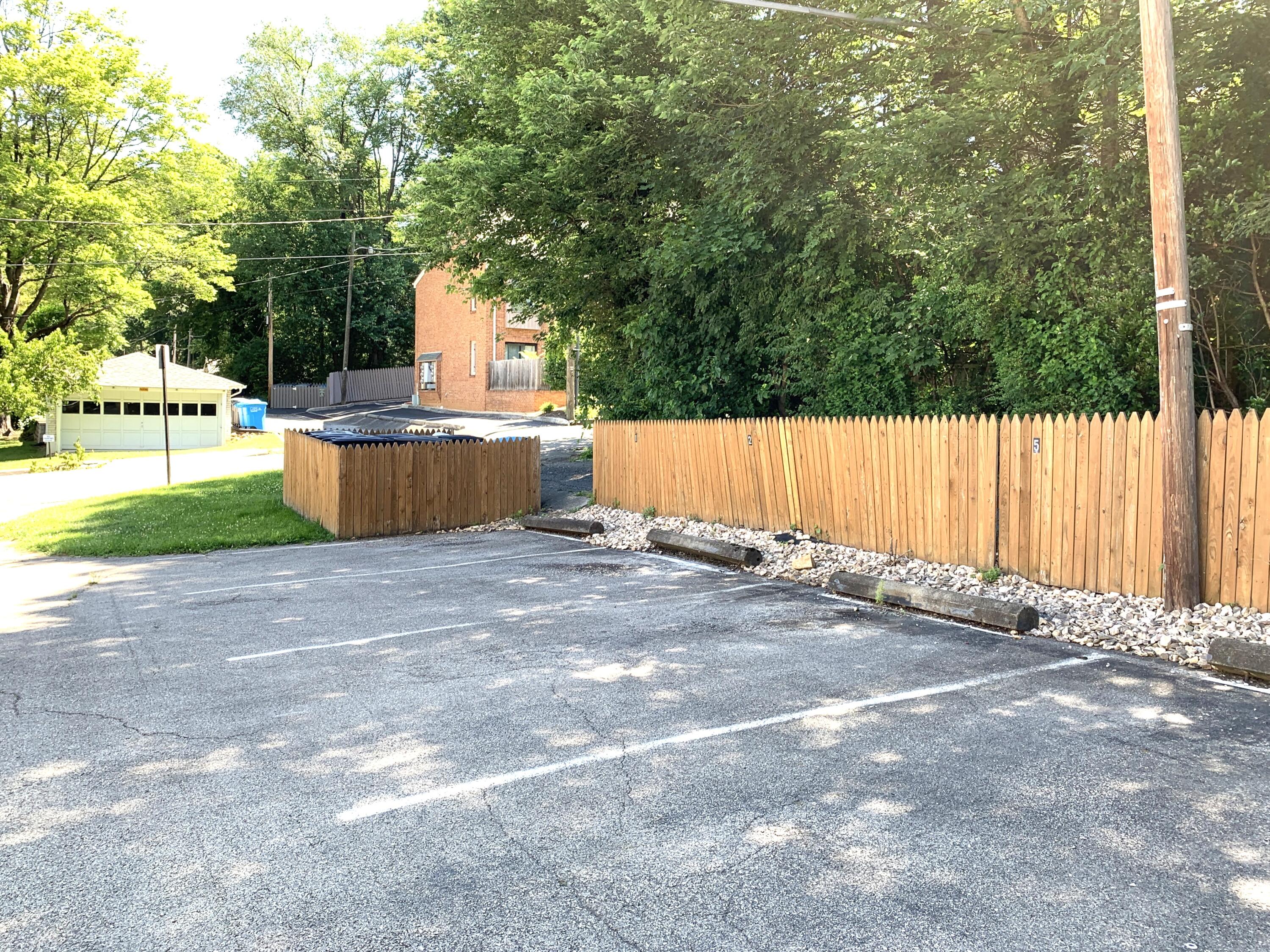 2504 Longview Avenue Southwest, Unit 6 Roanoke, VA 24014 - Photo 23 of 27 IMG_0107