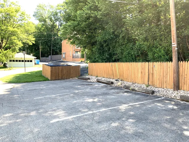 $1,050 | 2504 Longview Avenue Southwest, Unit 6, Roanoke, VA 24014