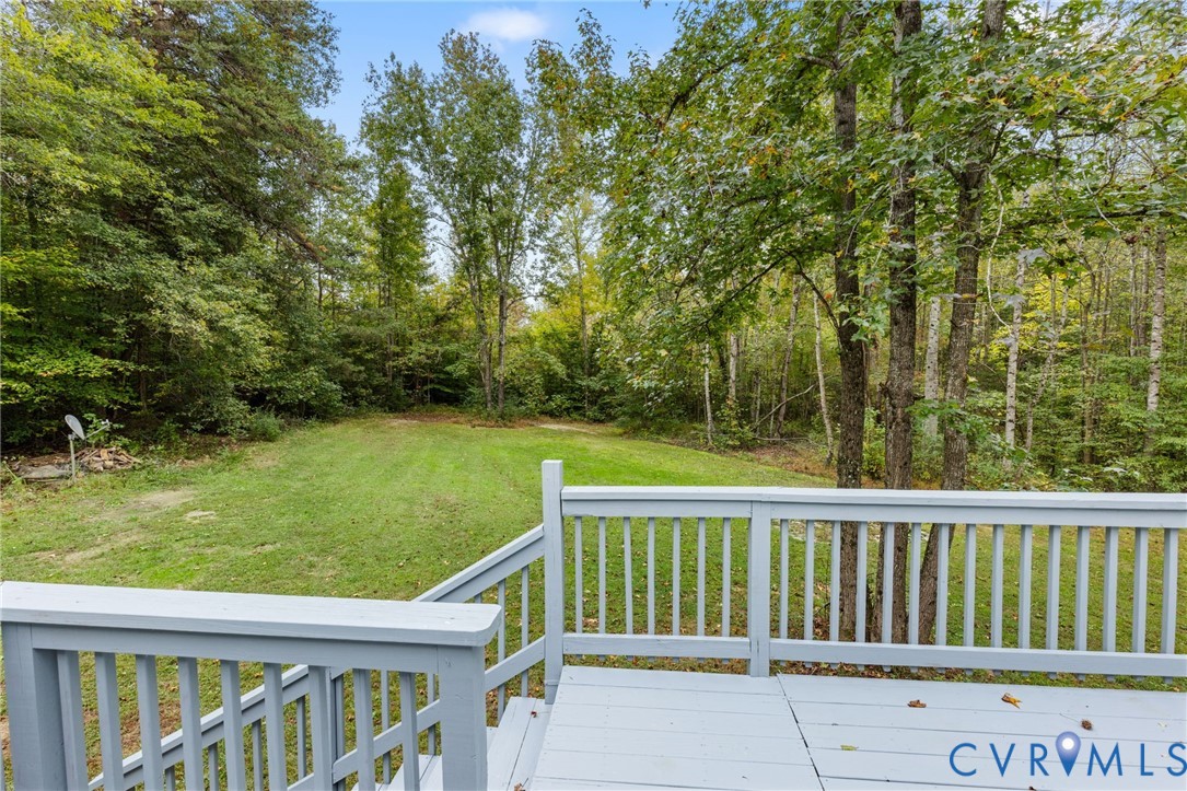 164 Kinneytown Road Mineral, VA 23117 - Photo 29 of 31 a view of balcony with a garden