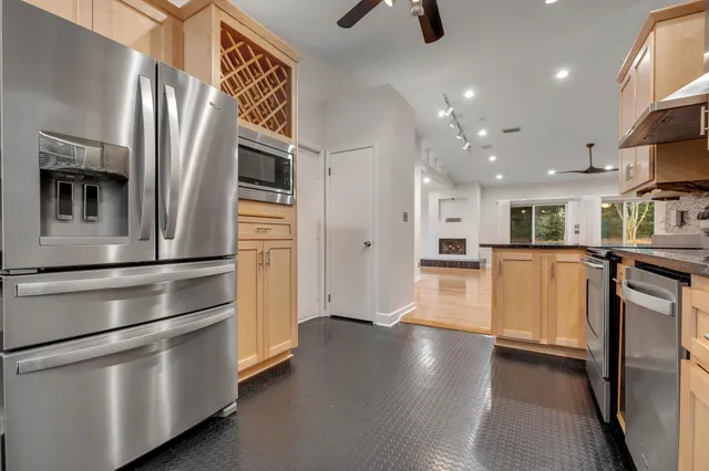 $425,000 | 3900 Royal Oaks Court, Tallahassee, FL 32309