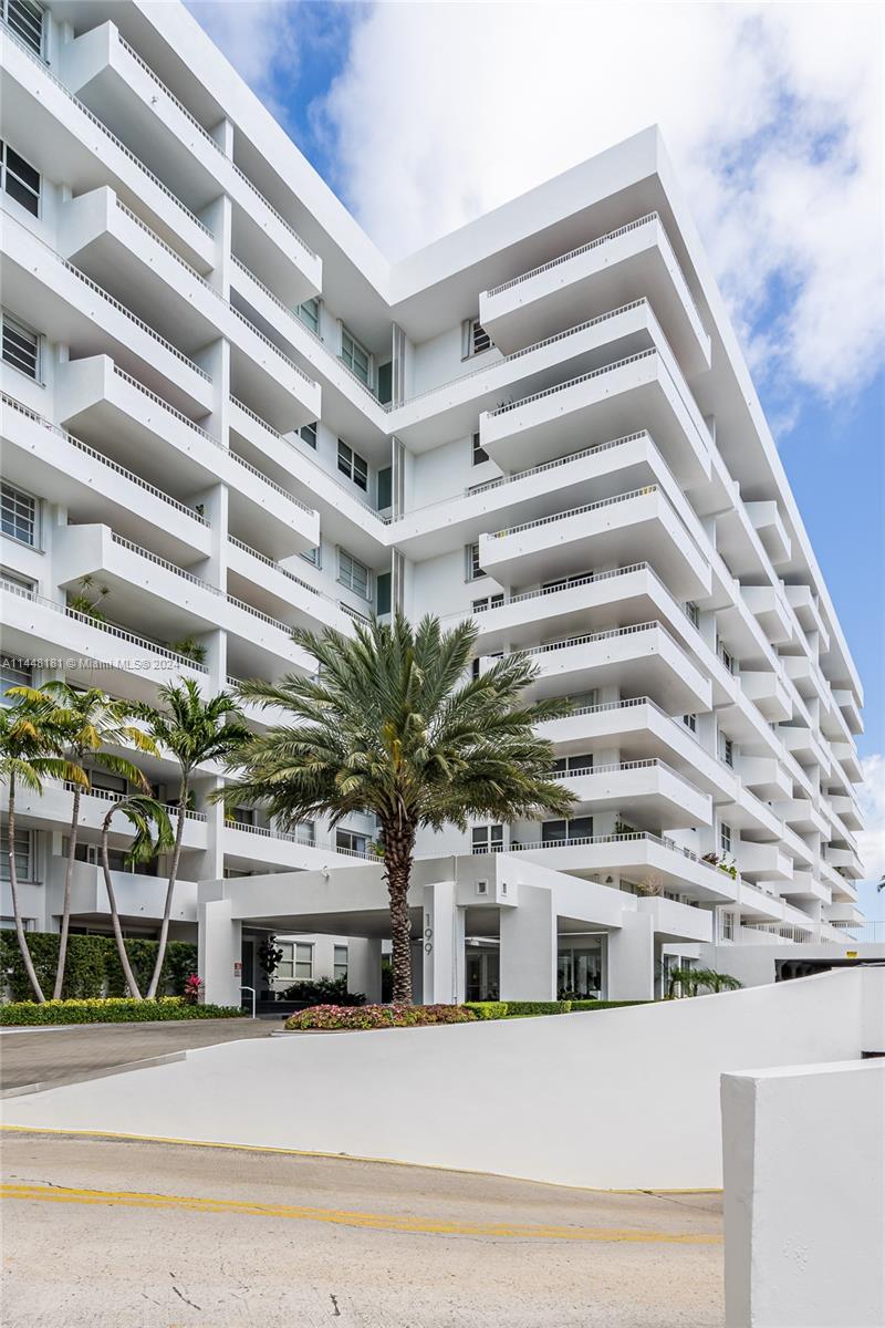 199 Ocean Ln Drive, Unit 212 Key Biscayne, FL 33149 - Photo 33 of 44 a view of a building