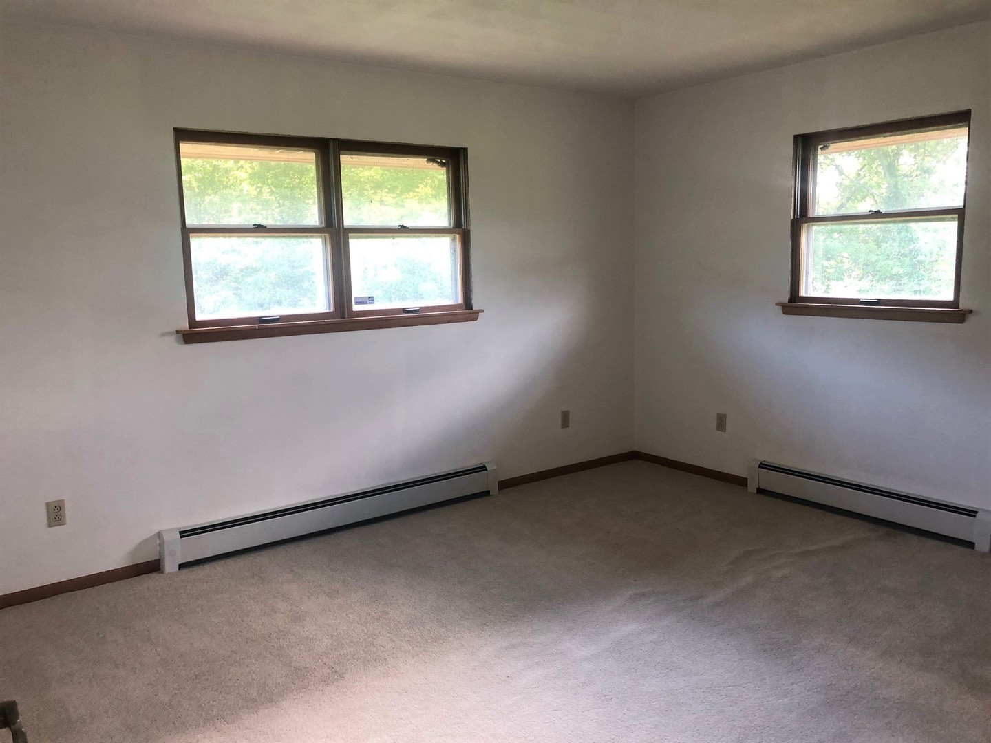 16812 Dee-Mac Road Mackinaw, IL 61755 - Photo 8 of 16 an empty room with a window