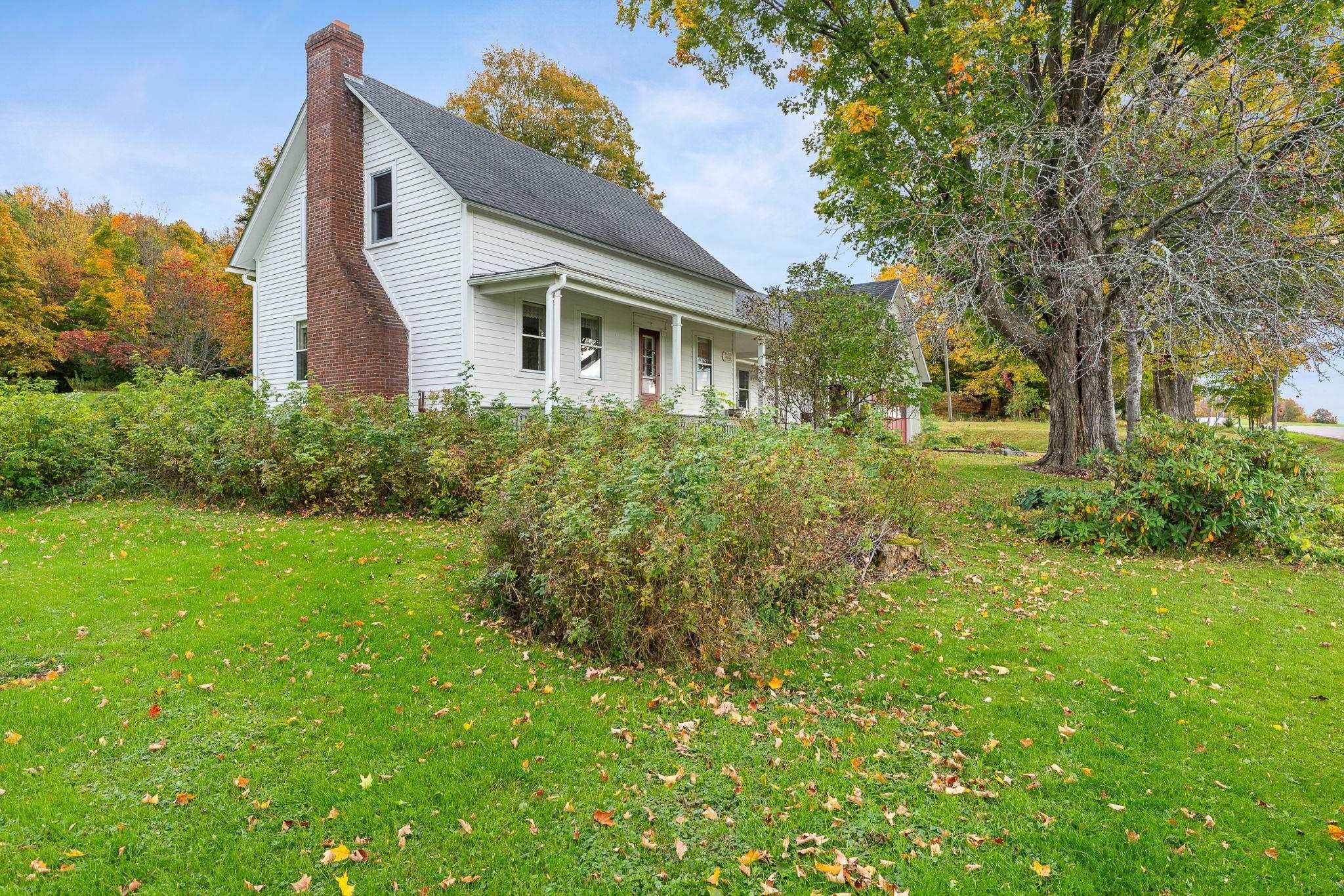 28 Duffy Road Milton, VT 05468 - Photo 3 of 40 Gallery Image 3