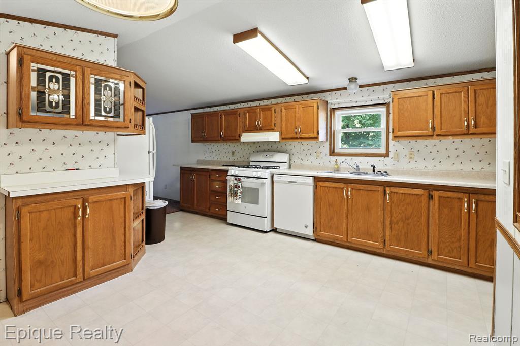 3125 Sanilac Road Vassar, MI 48768 - Photo 13 of 40