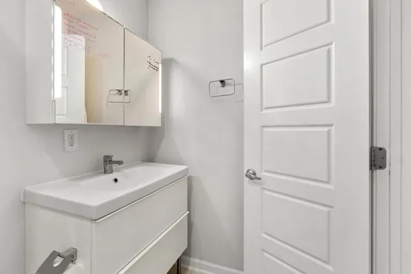 $189,900 | 2404 Longview Street, Unit 105, Austin, TX 78705