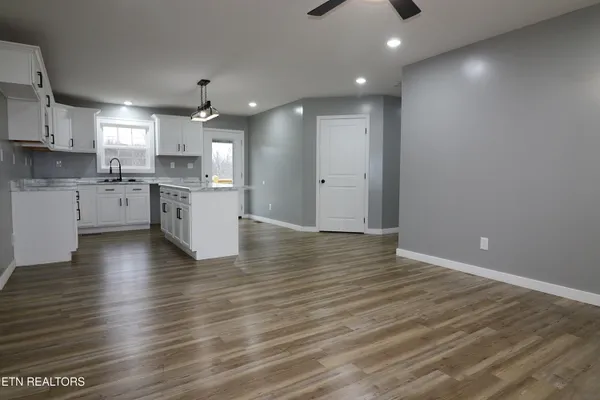 $375,000 | 1291 Alderville Road, Winfield, TN 37892
