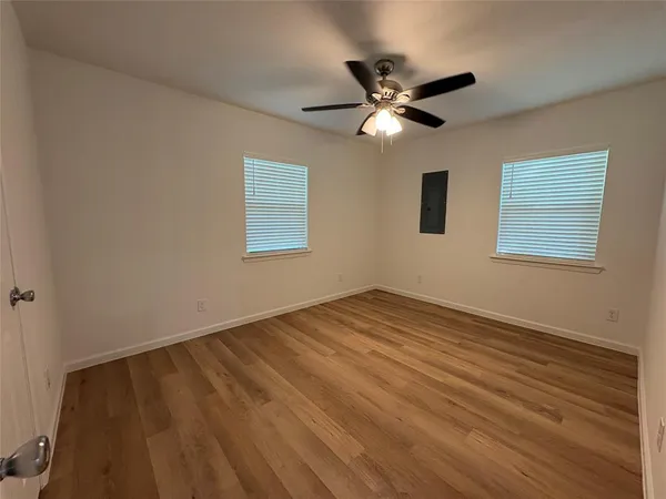 $1,495 | 206 West Sliger Drive, Duncanville, TX 75137