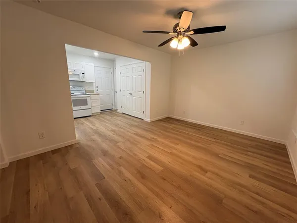 $1,495 | 206 West Sliger Drive, Duncanville, TX 75137