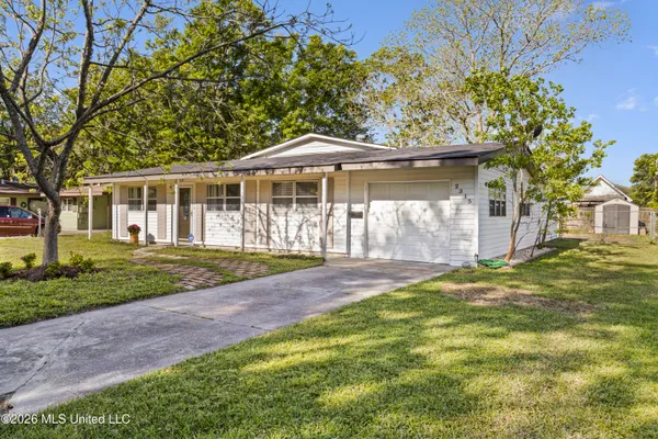 $195,000 | 2315 Meadowbrook Street, Pascagoula, MS 39567