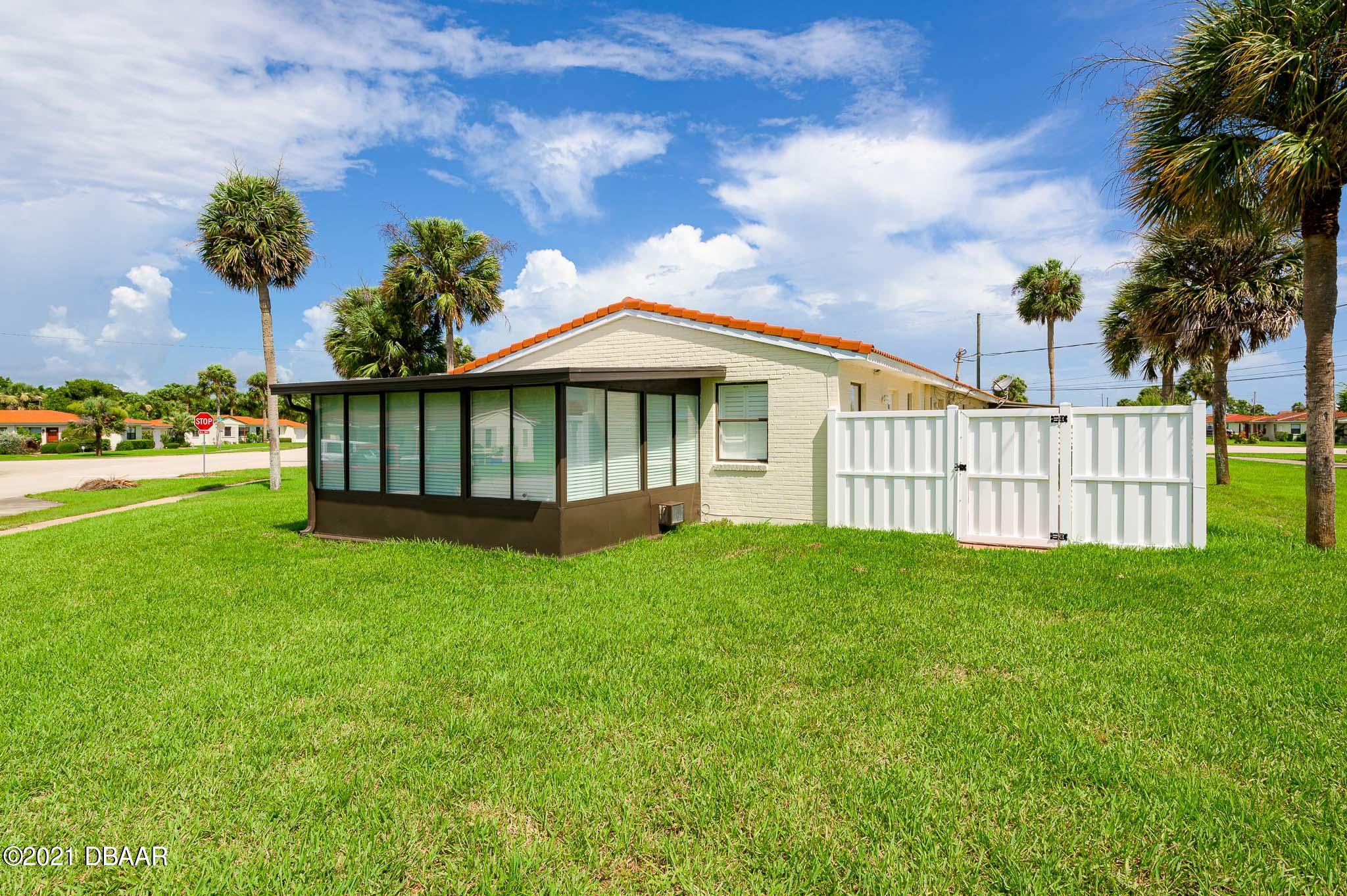 106 Cardinal Drive, Unit D Ormond Beach, FL 32176 - Photo 3 of 24 hif386.com-2