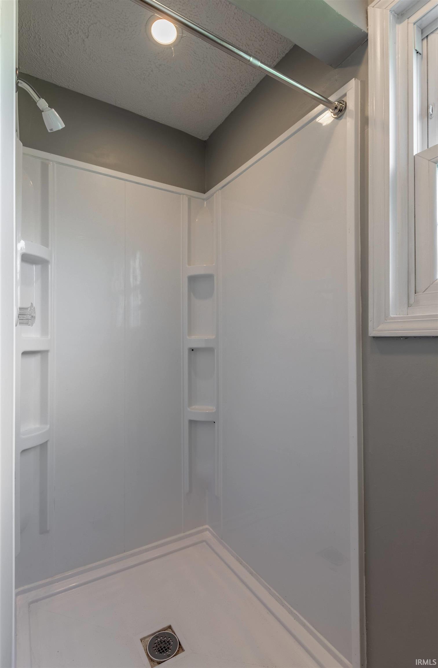 131 Lexington Road Evansville, IN 47710 - Photo 27 of 32 Gallery Image 27