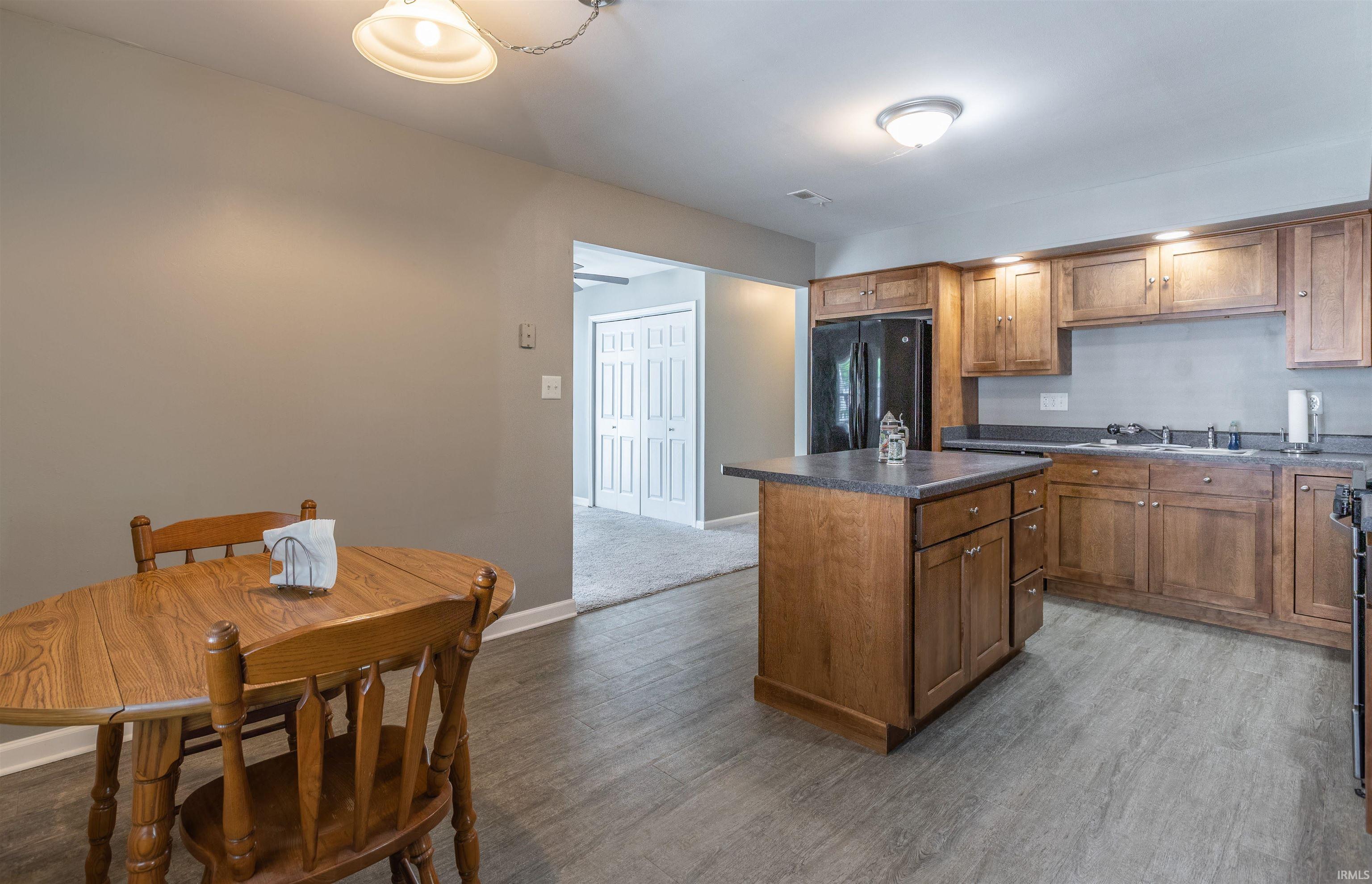 131 Lexington Road Evansville, IN 47710 - Photo 7 of 32 Gallery Image 7