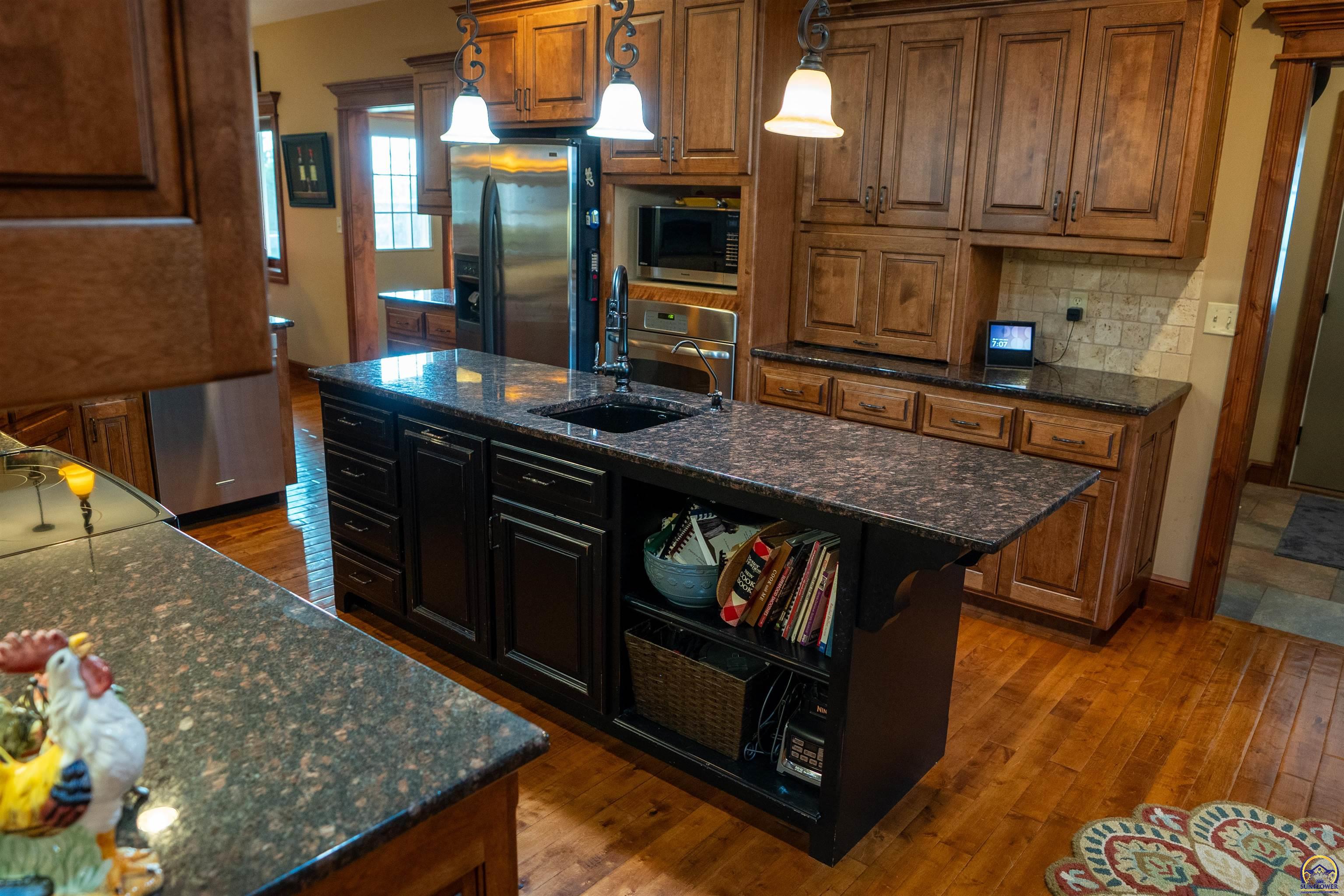 11301 South Croco Road Berryton, KS 66409 - Photo 24 of 99 Gallery Image 24